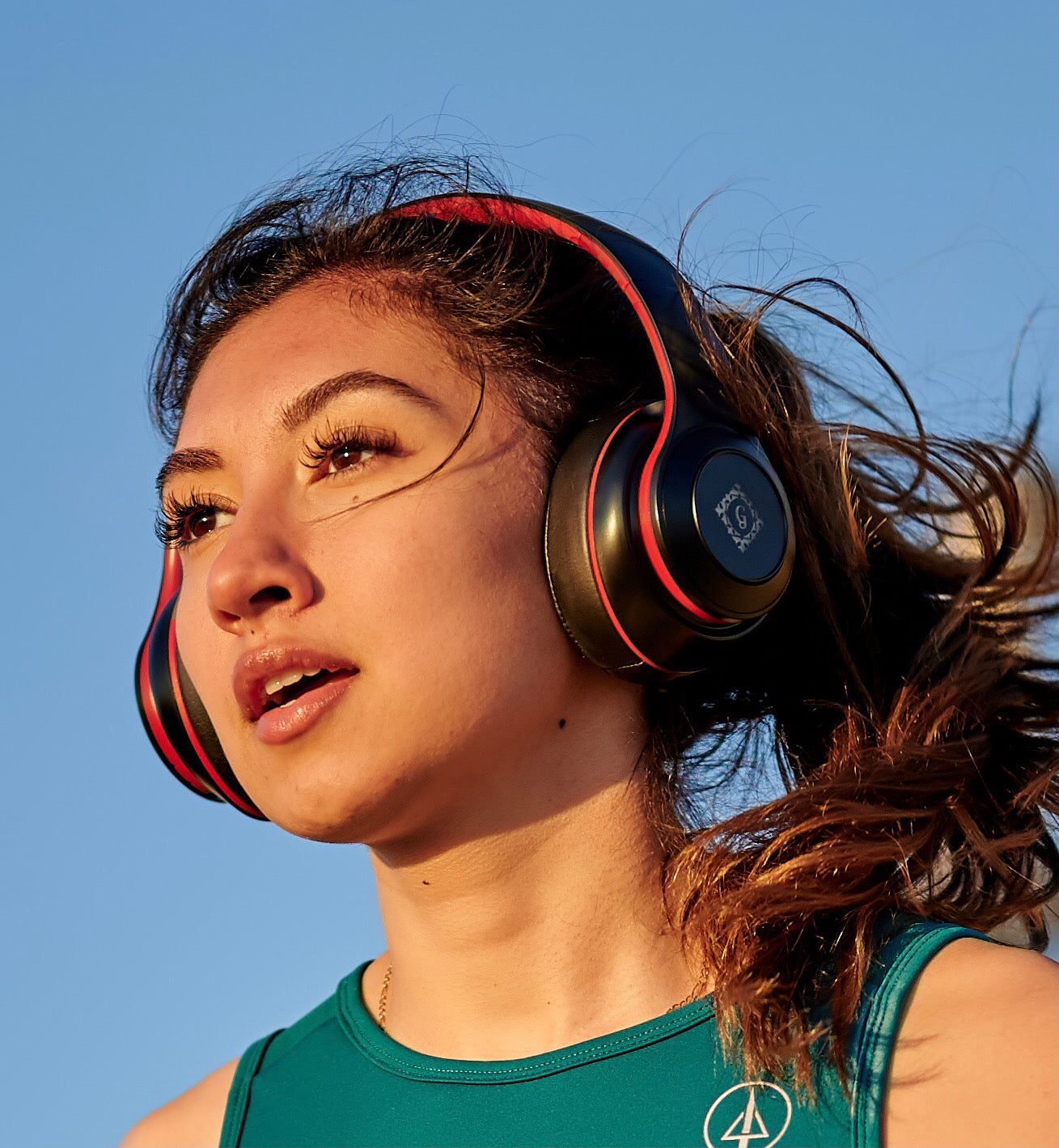 Gdine HiFi Stylish Wireless Headphone with LED Light